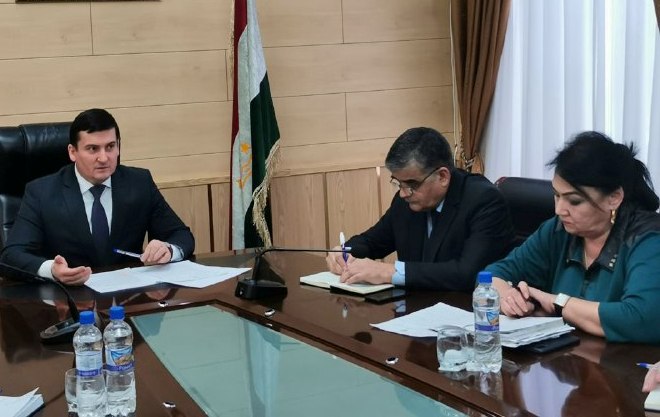 «ИЛМ-ФУРӮҒИ МАЪРИФАТ». Дар Академияи миллии илмҳо оид ба ин озмун ҷаласа баргузор шуд