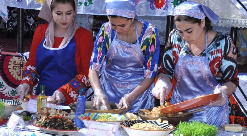 Озмуну фестивали ҷумҳуриявии «Кадбонуи беҳтарин» ва «Сад ранги чакан» ҷамъбаст мешаванд