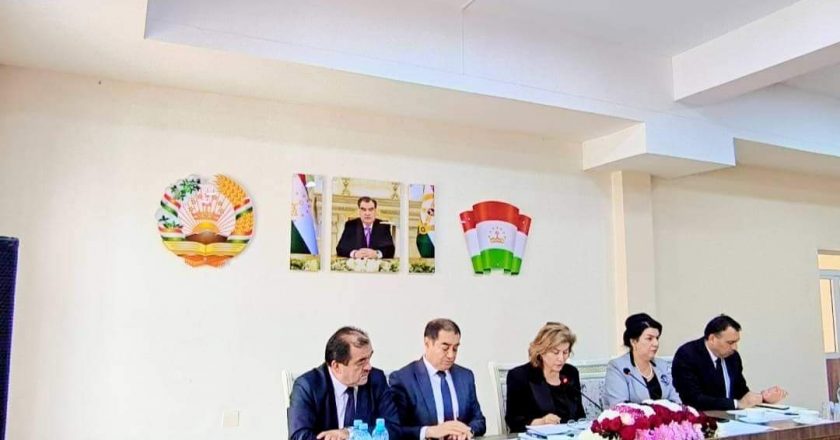 Ҷаласаи сайёри ҳайати мушовараи Вазорати фарҳанг дар Бохтар