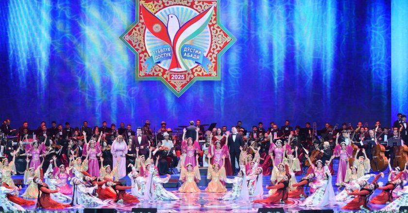 Иштироки Сарони давлатҳои Тоҷикистон ва Қирғизистон дар консерти арбобони санъат бо номи “Дӯстии абадӣ”
