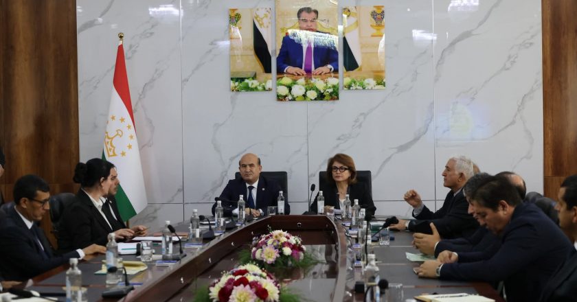 Таҷлили ҷашни Истиқлоли давлатӣ дар Вазорати фарҳанг