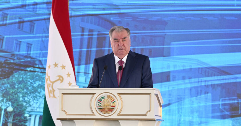 Иштирок дар Рӯзи дониш ва дарси сулҳ