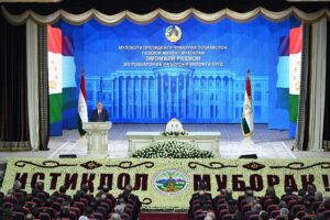 Мулоқот бо роҳбарону фаъолони вилояти Суғд