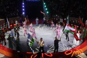 «Дунёи сирк — пайвандгари қалбҳо»